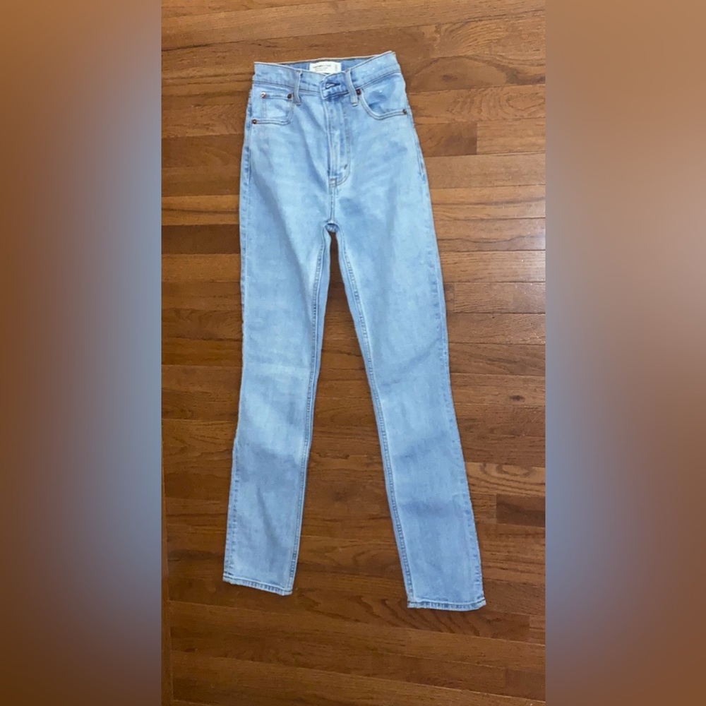 Ultra High Rise 90s slim straight jeans (NOT curve love)